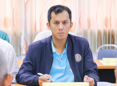 การประชุมคณะอนุกรรมการส่งเสริมและพัฒนาอาชีพตามนโยบายที่ดินแห่งชาติ (คทช.) สำนักงานสหกรณ์จังหวัดนครศรีธรรมราช ครั้งที่ 1/2568 โดยมีหัวหน้าส่วนราชการ และหน่วยงานเอกชนที่เกี่ยวข้อง พร้อมด้วย นายศิวกร ศรีภักดี สหกรณ์จังหวัดนครศรีธรรมราช คณะทำงานและเลขานุการ ... พารามิเตอร์รูปภาพ 38